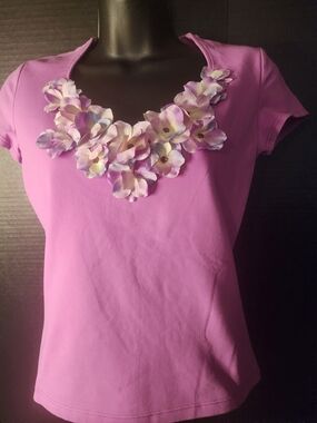 solo Lavender-Pink Short Sleeve Tee with Floral Appliqué